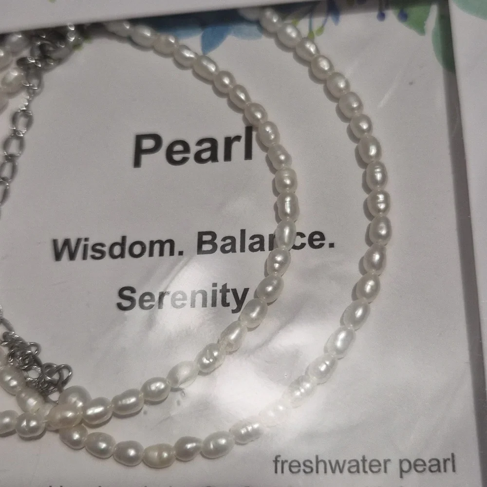 Freshwater Pearl Necklace- Elegant White Jewelry - Picture 3 of 3